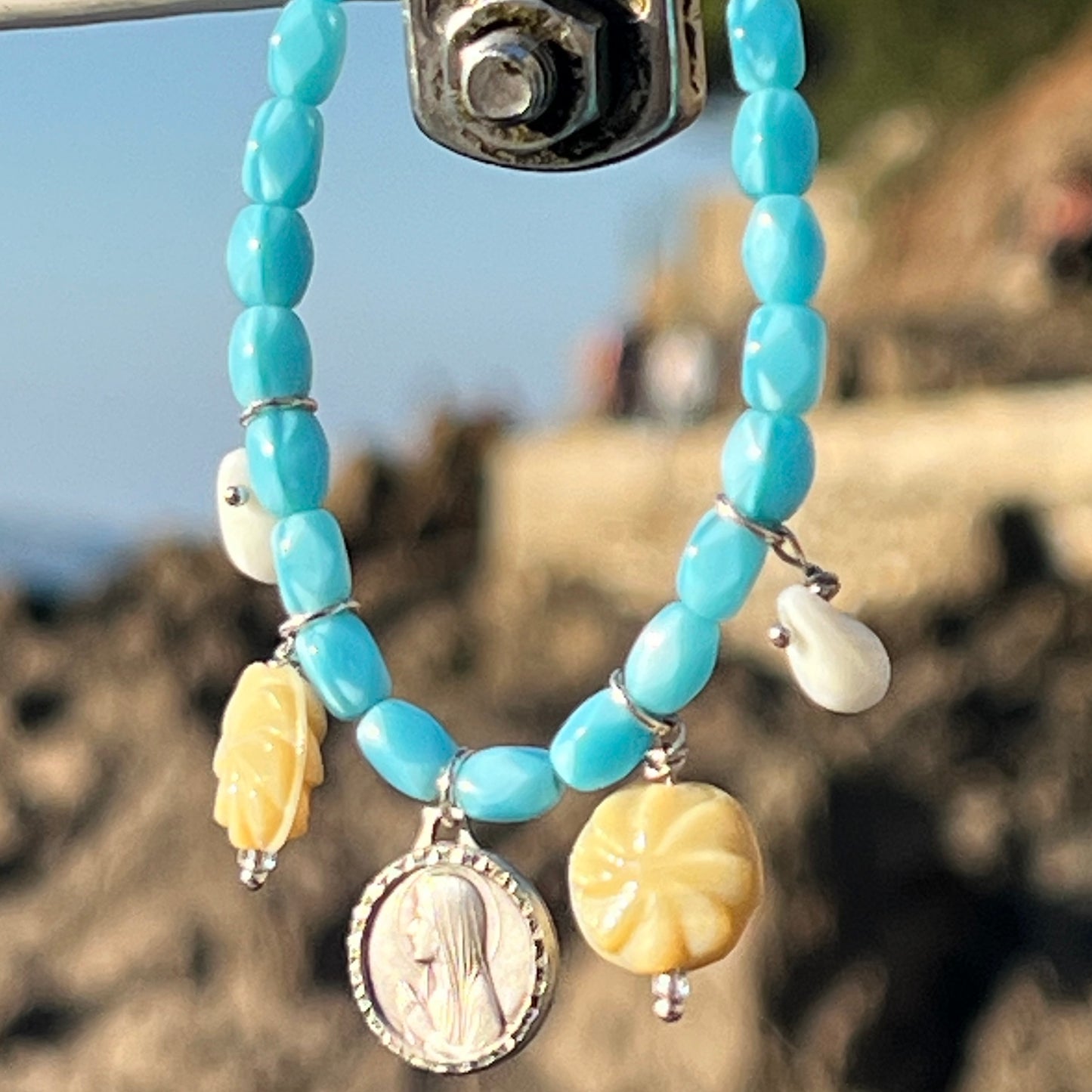 le Bracelet À la Folie